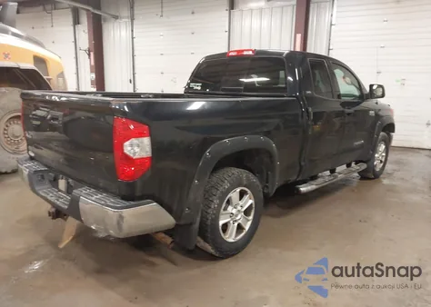 2015 Toyota Tundra Sr 5.7L V8 z USA, uszkodzony, nr VIN 5TFUY5F10FX453509